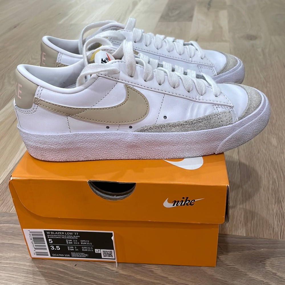 Nike blazer low top sneakers